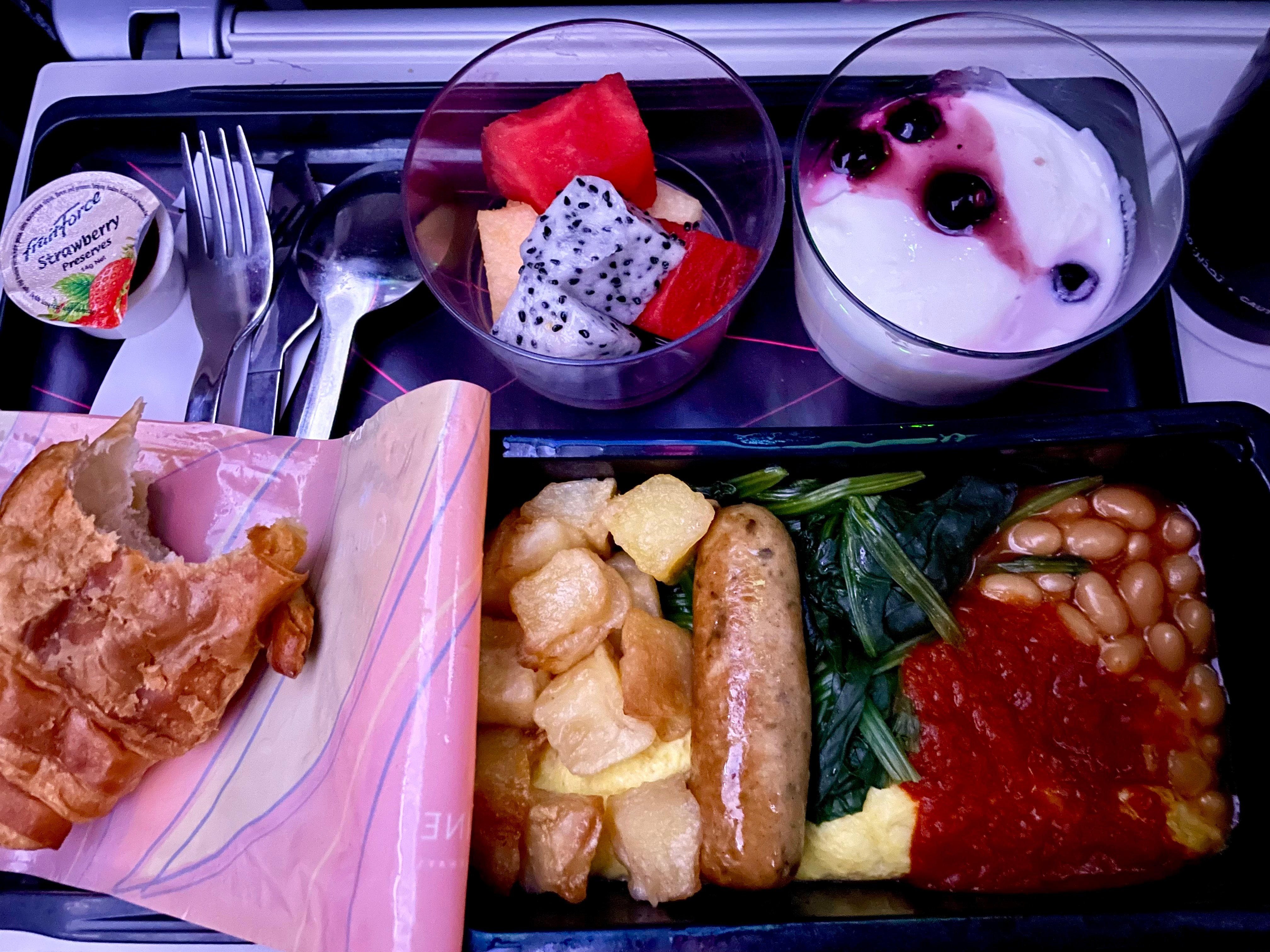 卡塔尔航空餐食